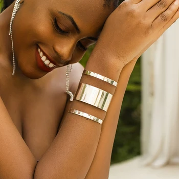 Purui Простой геометрический полый широкий браслет-манжета для женщин Ювелирные изделия Модные Аксессуары Металлический открытый браслет золотого цвета Подарок Уличный