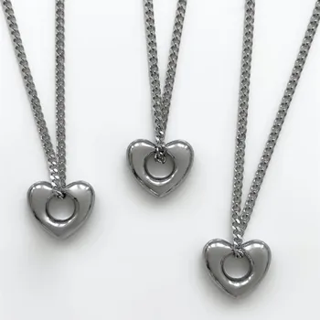 Y2k Ожерелья с подвеской в виде полого сердца для женщин и мужчин Корейская мода Цепочки на шею из нержавеющей стали, Трендовые Ювелирные аксессуары