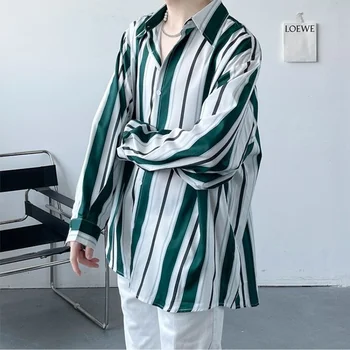 Весенне-летняя мужская одежда С длинным рукавом, отворотом и полосатым принтом, Модная свободная рубашка Оверсайз Hong Kong Breeze 1