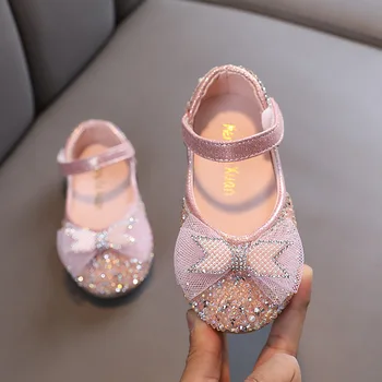 Демисезонная кожаная обувь для девочек, шикарные детские тонкие туфли принцессы с бантом и блестками, детские нескользящие дышащие танцевальные туфли