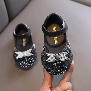Демисезонная кожаная обувь для девочек, шикарные детские тонкие туфли принцессы с бантом и блестками, детские нескользящие дышащие танцевальные туфли 1